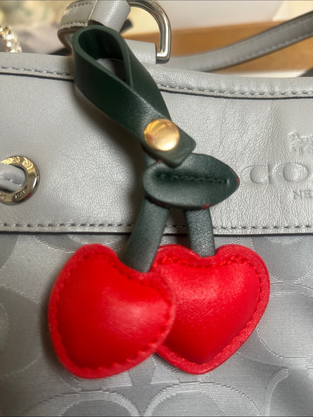 Red Heart Charm - Picture 2 of 2